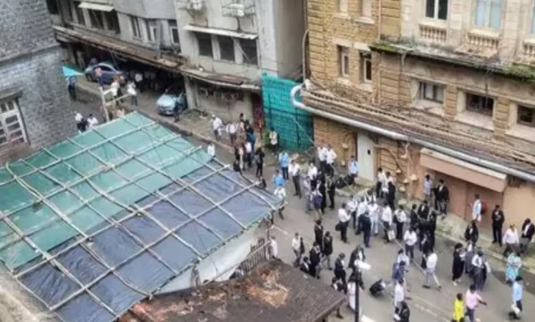 The Delhi and Bombay High Courts received bomb threats on Friday.