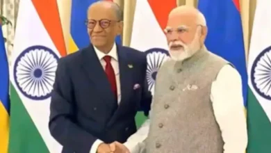 Prime Minister Narendra Modi hosted his Mauritius counterpart Navinchandra Ramgoolam in Varanasi today.