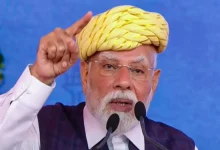 Prime Minister Narendra Modi visited Bhavnagar and held a road show.