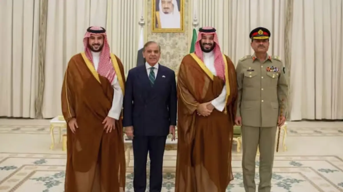 Pakistan's Defence Minister Khawaja Asif has said his country’s nuclear capabilities could be extended to Saudi Arabia.