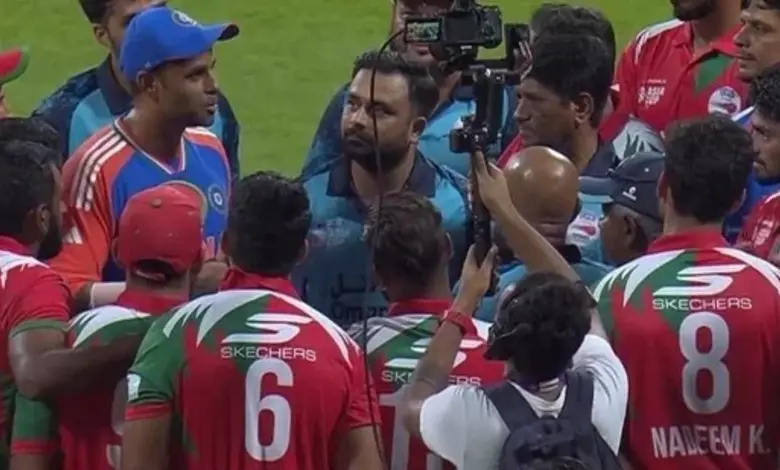 Suryakumar Yadav gives lecture to Oman players; proves Pakistan wrong with perfect example of sportsman spirit