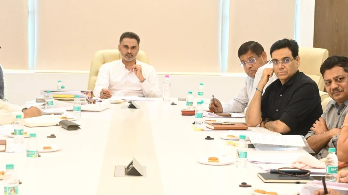 Maharashtra Minister Yogesh Kadam Reviews Refund Process in ₹7,000 Crore Pancard Club Fraud Case