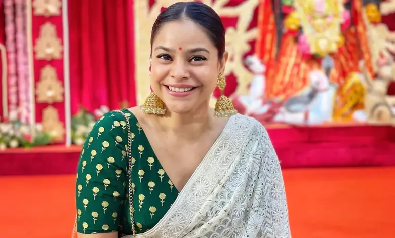 Mumbai Actress Sumona Chakravarti Feels Unsafe as Maratha Protesters Mob Car