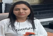 The Naroda police have finally caught a woman who trapped businessmen in honey traps and extorted lakhs of rupees after one year.