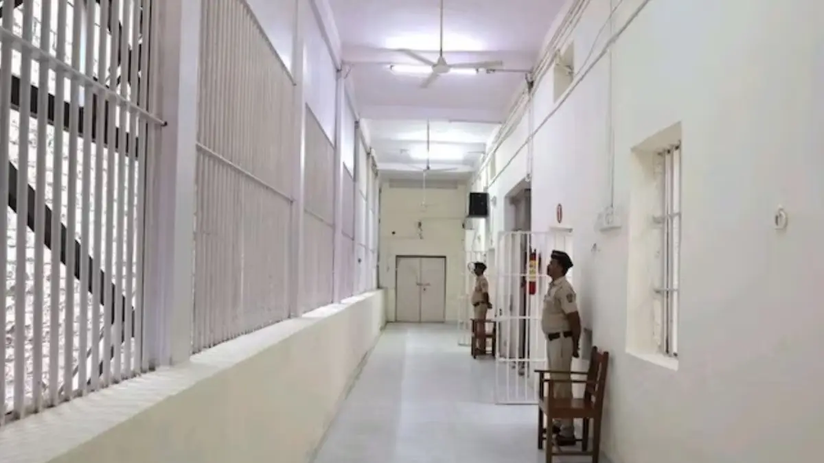India submitted the first official pictures of Mumbai’s Arthur Road Jail, specifically Barrack No 12 to Belgian authorities.