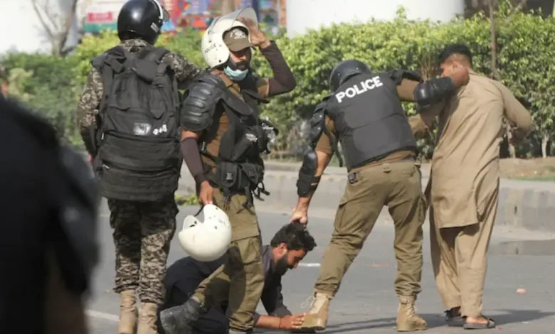 Violent clashes continued on Saturday between police and Islamist outfit Tehreek-i-Labbaik Pakistan (TLP) in Lahore.