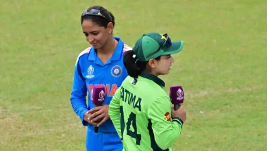Harmanpreet Kaur Avoids Handshake with Pakistan Captain Fatima Sana, Reviving India-Pakistan Tensions at Women’s World Cup