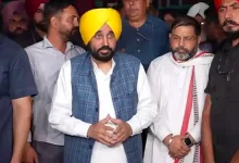 Haryana IPS Officer Suicide: Punjab CM Bhagwant Mann Meets Family, Urges Governor’s Intervention | VIDEO