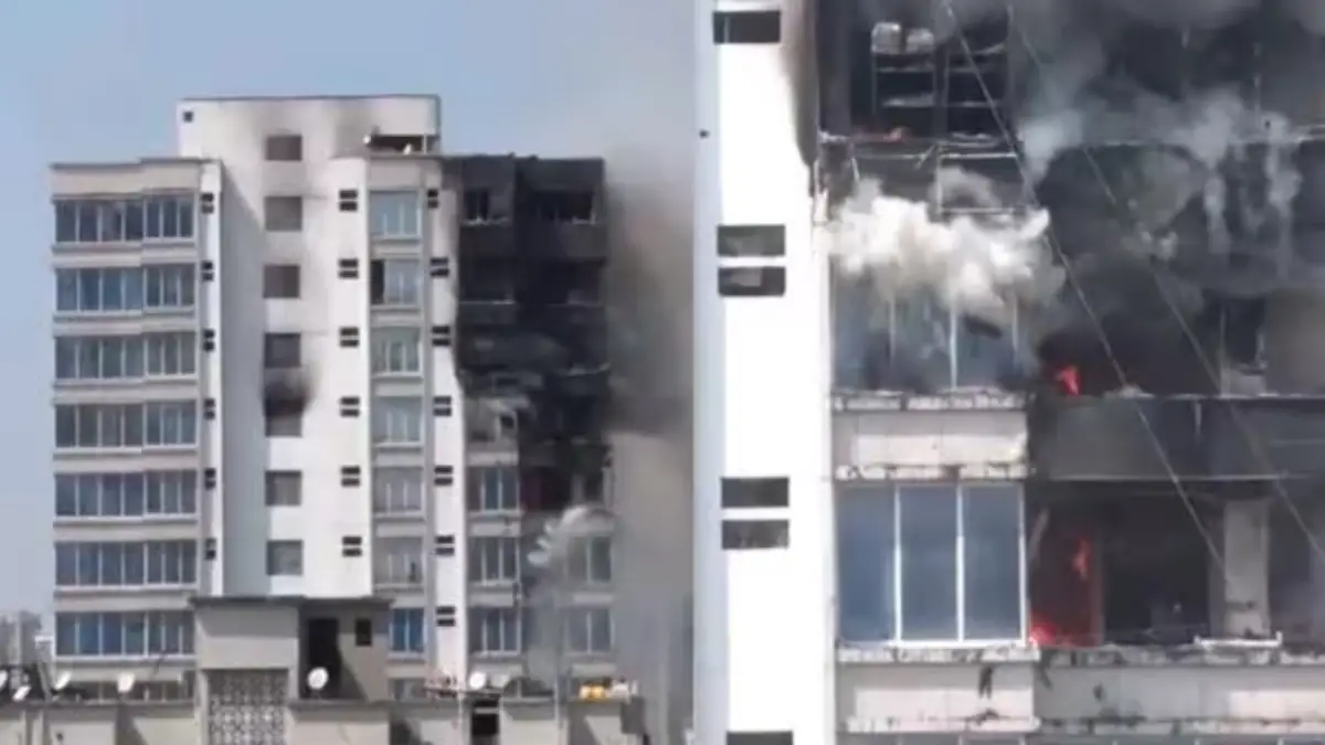 Major Fire Breaks Out at Mumbai’s Jogeshwari JMS Business Centre, Several Rescued from Top Floors | Watch Video