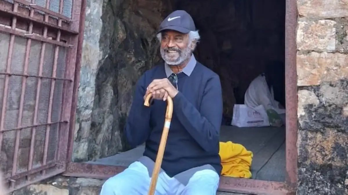 Rajinikanth Visits Mahavatar Babaji Caves on Annual Himalayan Pilgrimage, Greets Fans on the Way
