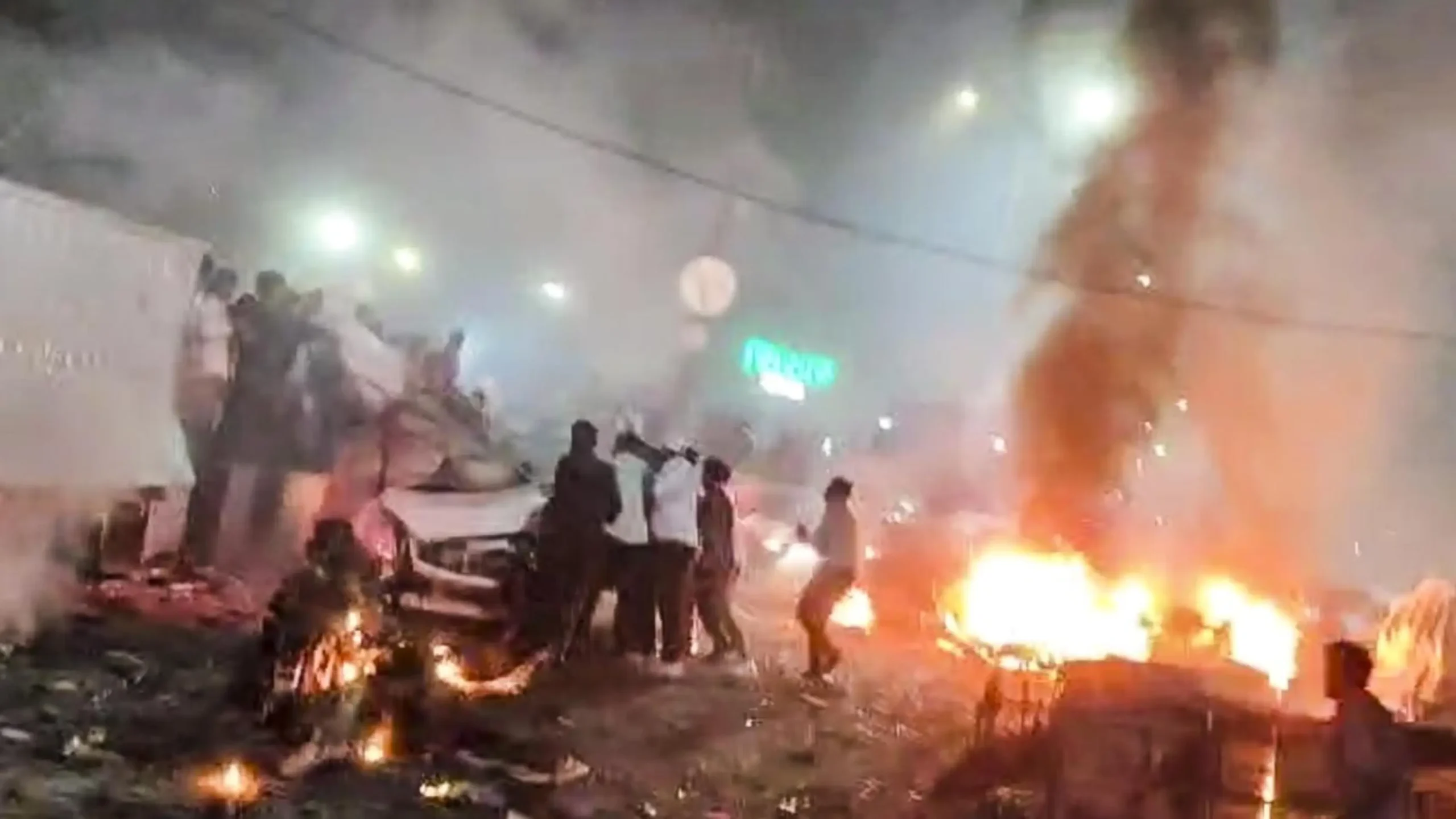 9 Dead in Car Explosion Near Delhi's Red Fort; High Alert Sounded in Capital