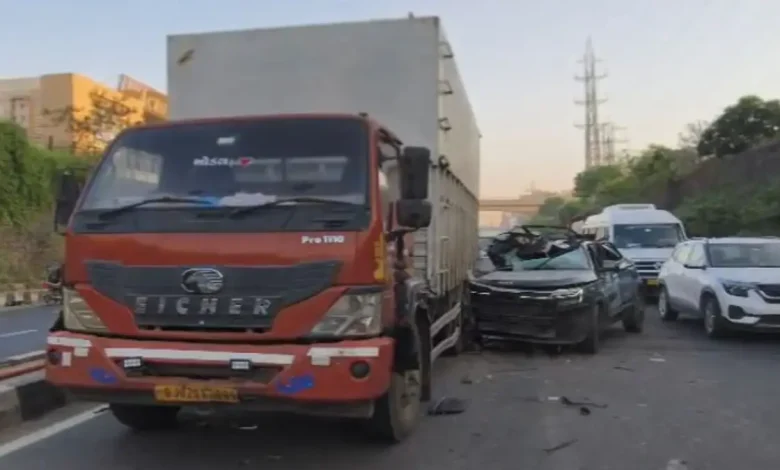 A horrific accident took place on the SG Highway in Ahmedabad early this morning.