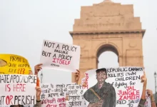 A protest over Delhi's toxic air crisis at the India Gate sparked controversy after demonstrators displayed posters of top Maoist commander Madvi Hidma.