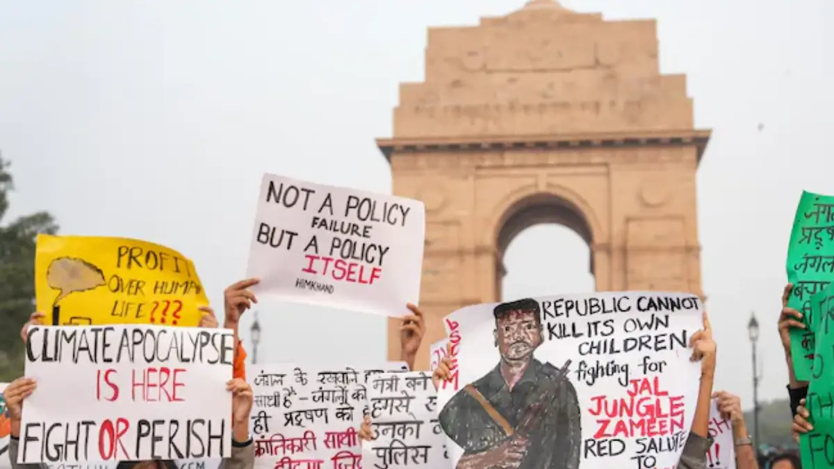 A protest over Delhi's toxic air crisis at the India Gate sparked controversy after demonstrators displayed posters of top Maoist commander Madvi Hidma.