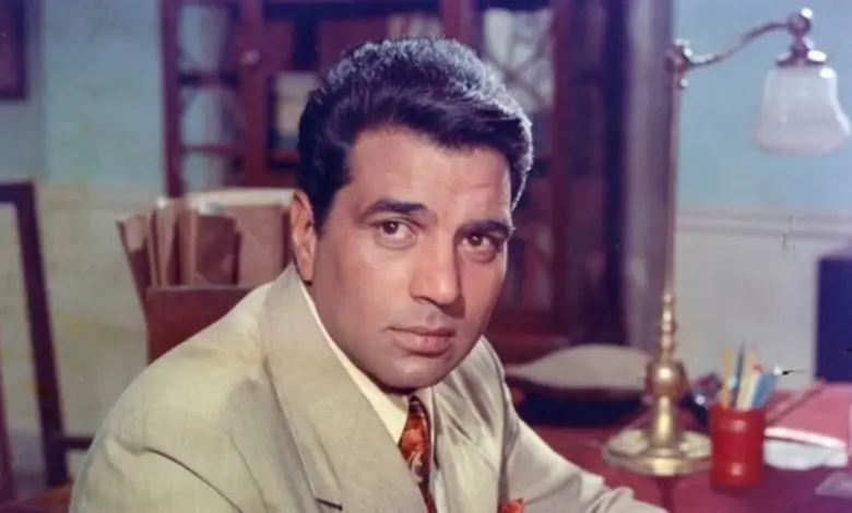 Bollywood Icon Dharmendra, the Original ‘He-Man,’ Dies at 89