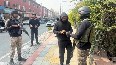 Kashmir Crackdown Intensifies: Over 600 Held in Massive Raids Following Deadly Delhi Blast