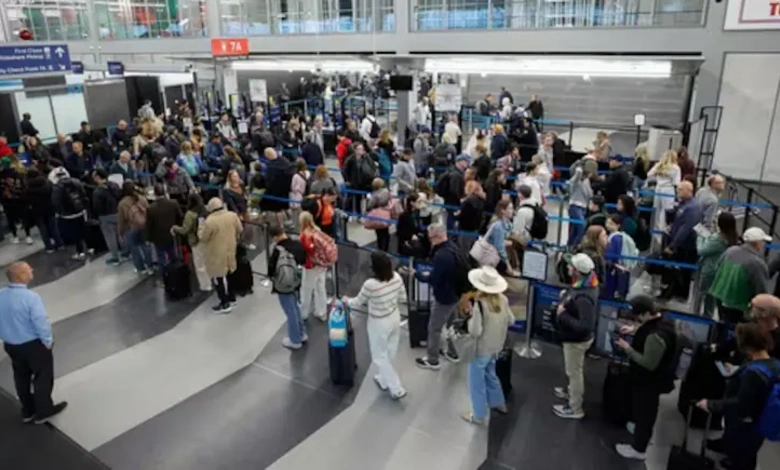 Republicans, Democrats Near Potential Shutdown Deal After 40 Days Of Impasse