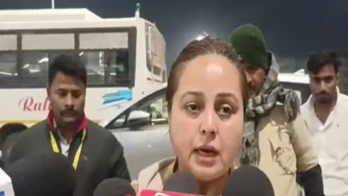 'Chappal Utha Kar Mara Jayega': Lalu's Daughter Rohini Acharya's First Reaction after 'Disown' Post