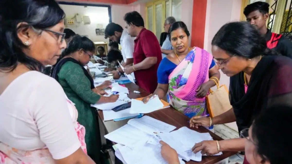 Election Commission Extends SIR Form Deadline To December 11 Across 12 States And UTs