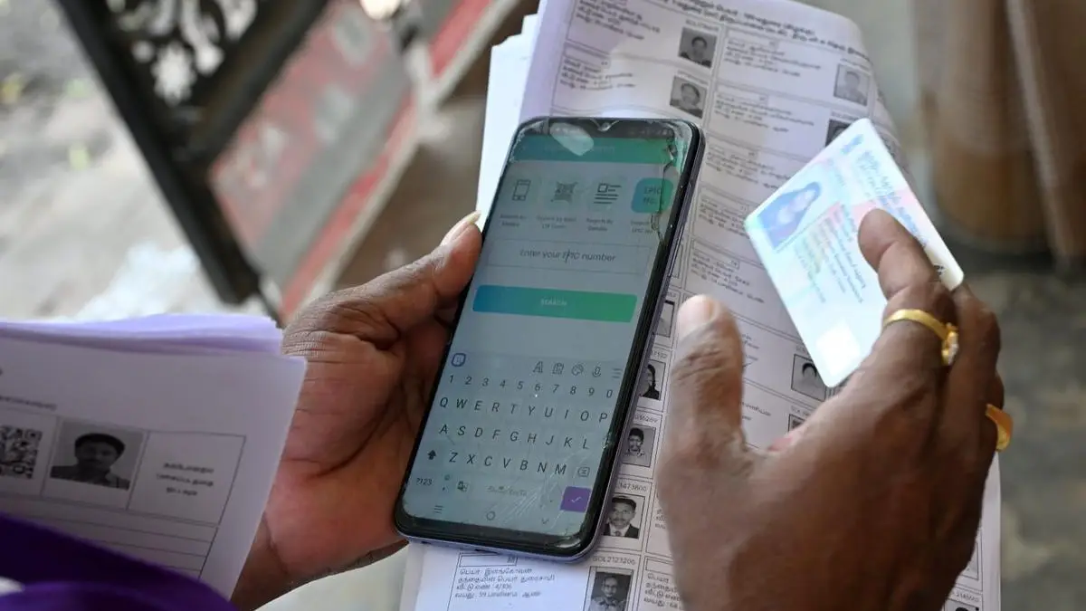 Gujarat SIR Drive: 2.17 Crore Citizens Mapped, 3.9 Crore Enumeration Forms Distributed