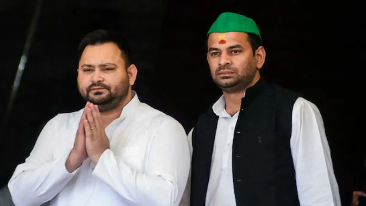 'He's a Child, We'll Give Him a Rattle After Polls': Tej Pratap Yadav's Scathing Attack on Brother Tejashwi