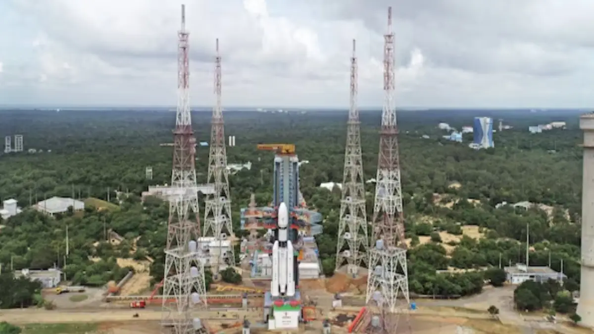 ISRO Starts Countdown to Launch Cms-03, Heaviest Communication Satellite From Indian Soil, Aboard Lvm3-m5 Today