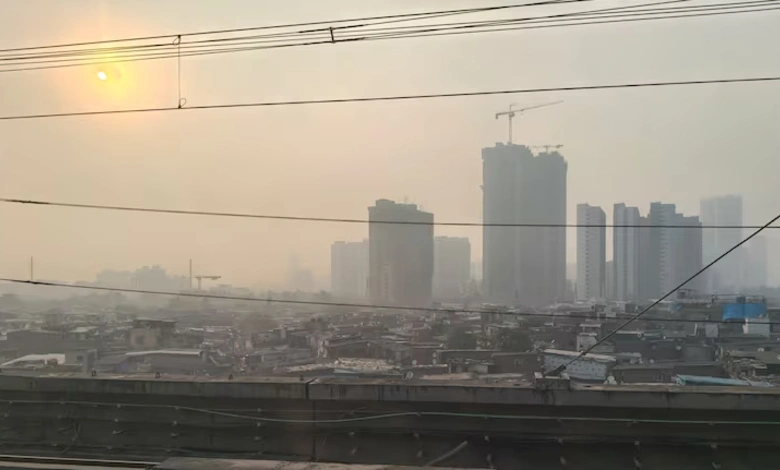 Mumbai's Smog Stranglehold Tightens: Suburbs Hit Hazardous Levels as Fine Particles Surge