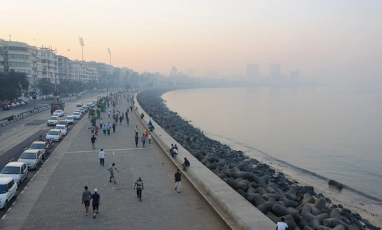 Mumbai Revels in Balmy November Breeze Amid Lingering Moderate Pollution Haze