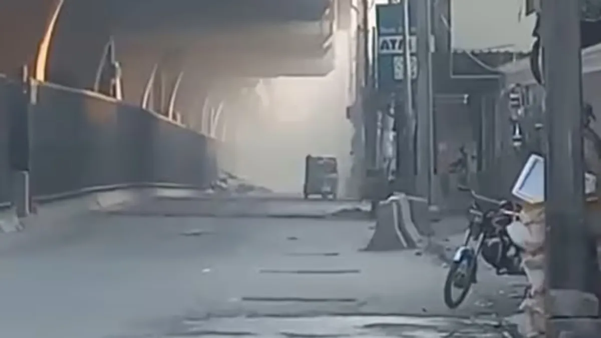 Peshawar Paramilitary Headquarters Under Siege: Twin Suicide Bombings Leave Six Dead