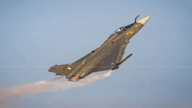 A Tejas jet plane crashed on Friday during a demonstration at the Dubai Airshow, prompting black smoke and emergency sirens across the venue.