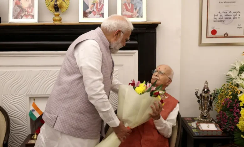 PM Modi Visits LK Advani on His Birthday, Praises His Legacy and Vision