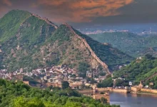 The Supreme Court on Monday said that certain clarifications were necessary regarding the definitions it recently approved for the Aravalli Hills.