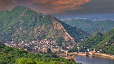 The Supreme Court on Monday said that certain clarifications were necessary regarding the definitions it recently approved for the Aravalli Hills.