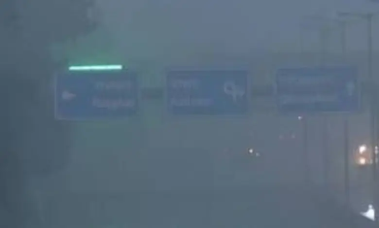 Delhi Chokes Under Severe Pollution and Fog: Flights Disrupted as AQI Hits Hazardous Levels