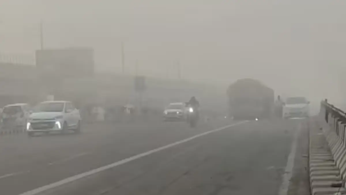 Several flights were cancelled and trains ran hours behind schedule as dense fog blanketed Delhi on Monday morning.