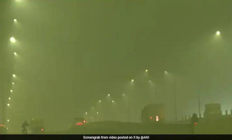 Delhi Chokes Under Dense Smog as Air Quality Plunges to Severe Levels
