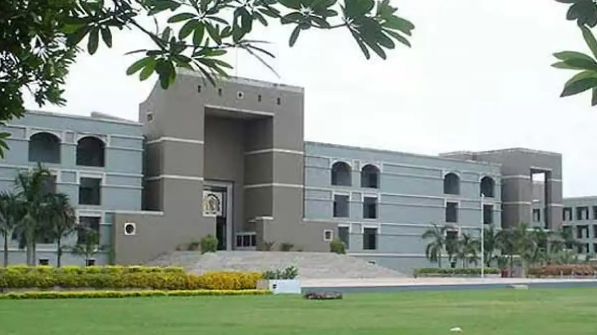 The series of bomb threats in Ahmedabad continues.