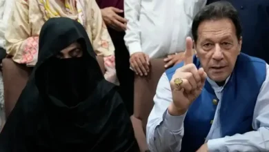 Imran Khan and his wife Bushra Bibi.