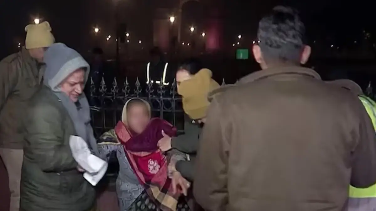 After the Unnao rape survivor and her family were forcibly removed from a protest at Delhi’s Red Gate.