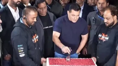 Salman Khan Turns 60: Bollywood Star Shares Heartwarming Cake-Cutting Moment with Media