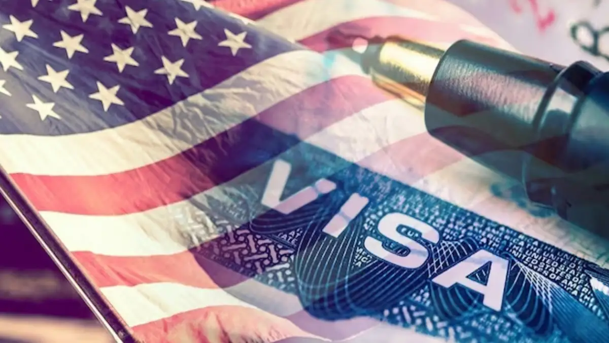 A new US State Department rule requiring all H-1B applicants and their H-4 dependents to make their social media accounts public for visa vetting.