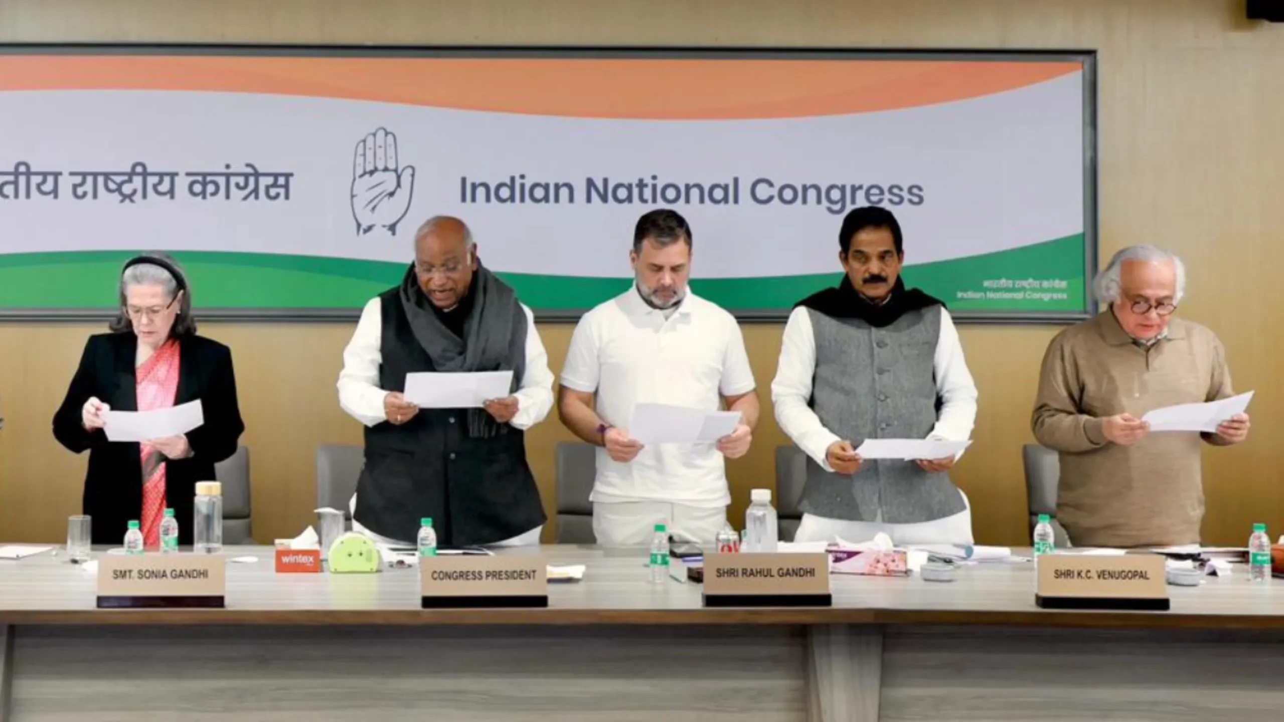 Congress Launches 'MGNREGA Bachao Andolan' From January 5; Kharge Vows To Fight VB-G Ram G Act On Streets And In Parliament