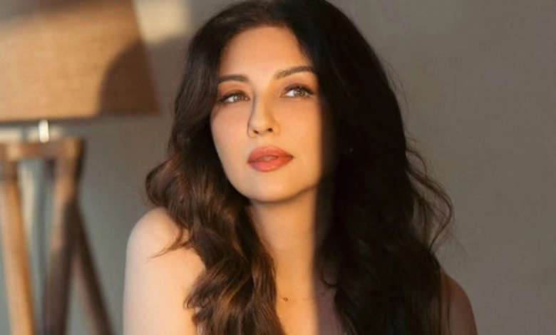 Saumya Tandon Addresses Misinterpretation of Her 'Beach Heroines' Remark Amid Dhurandhar Defense