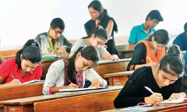 Becoming A Teacher Proves Extremely Challenging: Only 11,000 Out Of 91,000 Clear TET-I Exam