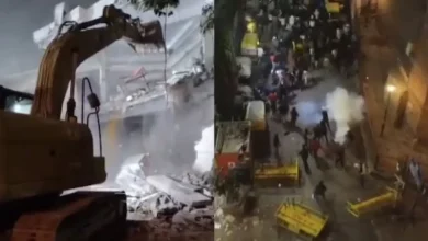 Delhi Police Use Tear Gas as Stone-Pelting Erupts During Pre-Dawn Anti-Encroachment Drive Near Turkman Gate Mosque | VIDEO