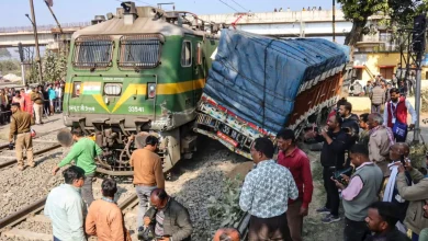 Jharkhand: Gonda-Asansol Express Hits Truck at Nawadih Crossing on Patna-Howrah Main Line, Rail Traffic Disrupted for 3 Hours