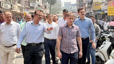 BMC Commissioner Bhushan Gagrani Hits Streets In Dadar West To Clear Illegal Hawkers And Encroachments