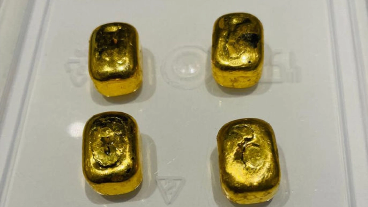 Passenger Caught Smuggling ₹17 Lakh Worth of Gold Hidden in Mouth at Ahmedabad Airport, Customs Officials Take Action