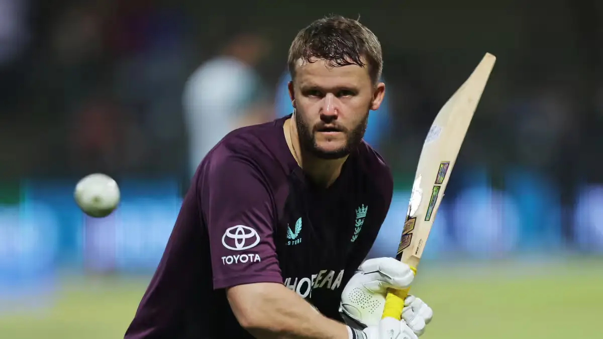 'Not Working': Sunil Gavaskar Urges BCCI to Go Beyond Two-Year Ban for Last-Minute IPL Pullouts