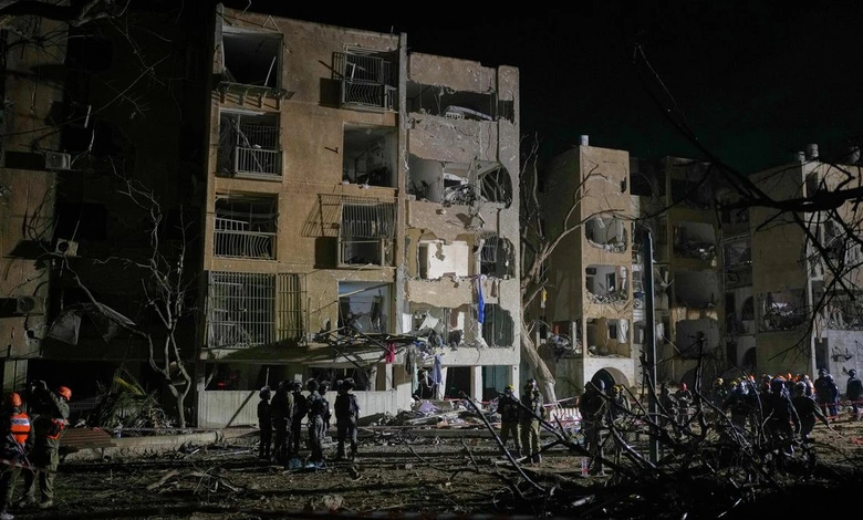 Iran Launches Retaliatory Missile Strikes on Israeli Towns Near Nuclear Facility, Over 100 Injured